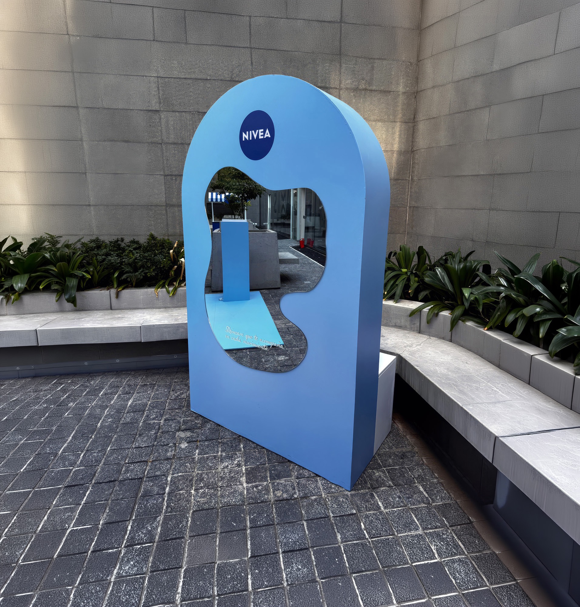 Stand NIVEA Dermo Control